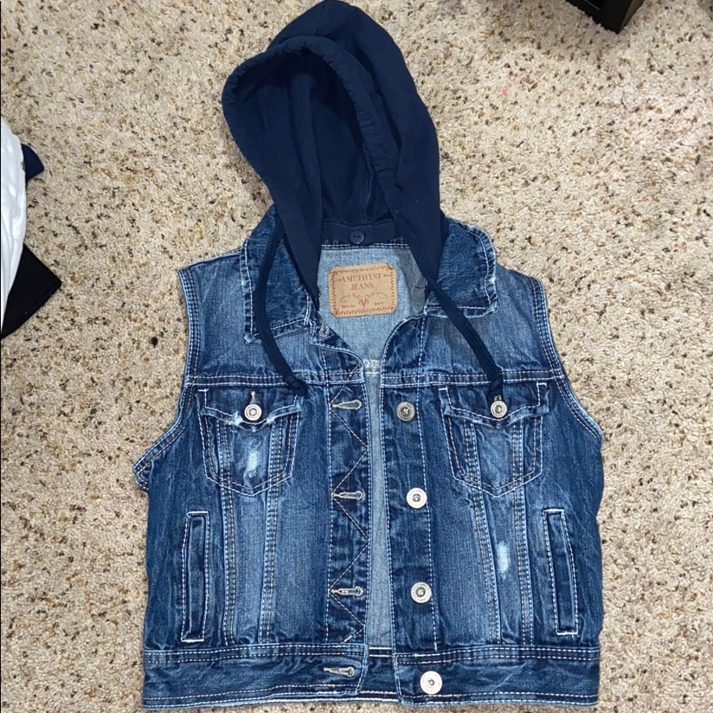 Size small